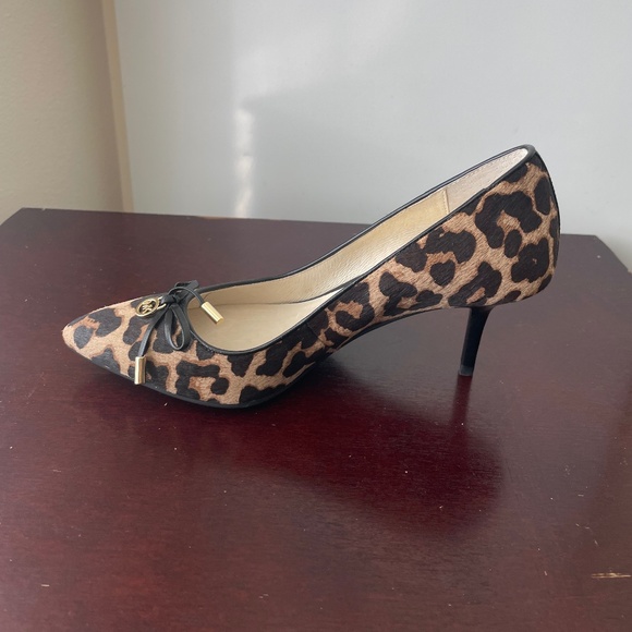 NWOT Michael Kors Leopard Print Calf Hair Heels - Picture 3 of 10